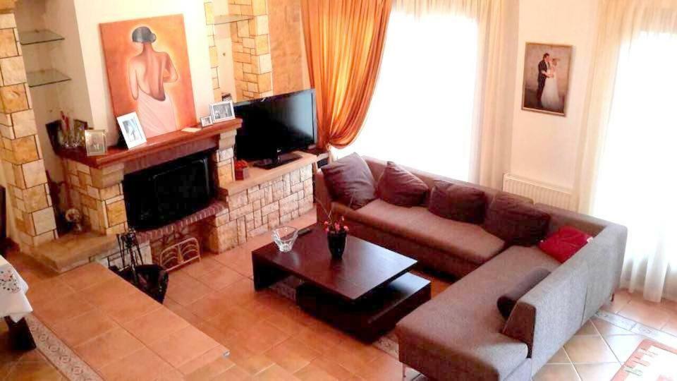 Dorothea'S Villa Platanos  Esterno foto