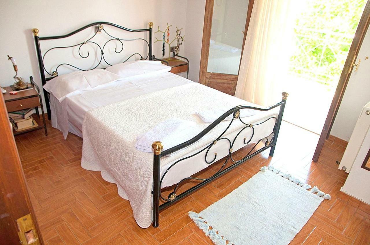 Dorothea'S Villa Platanos  Esterno foto