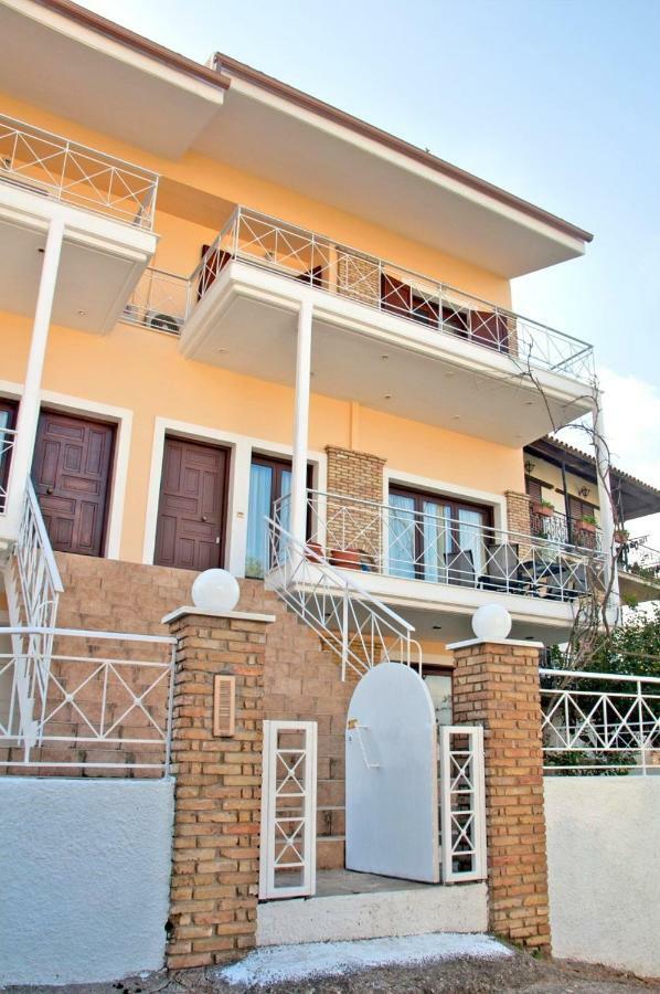 Dorothea'S Villa Platanos  Esterno foto
