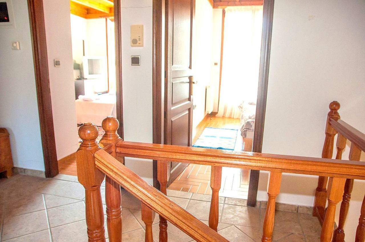 Dorothea'S Villa Platanos  Esterno foto